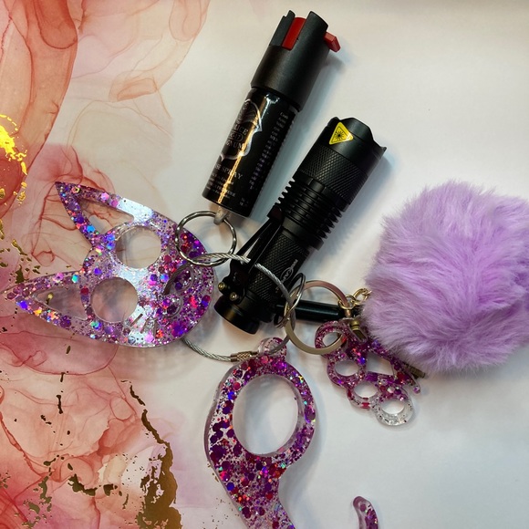 Defense keychains - Picture 3 of 3